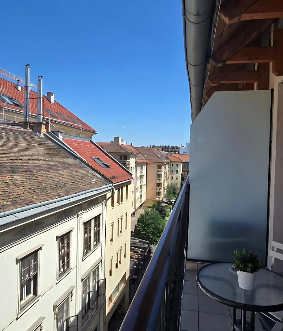Midtown Apartments - Easy Check-In&Parking Budapeşte Macaristan