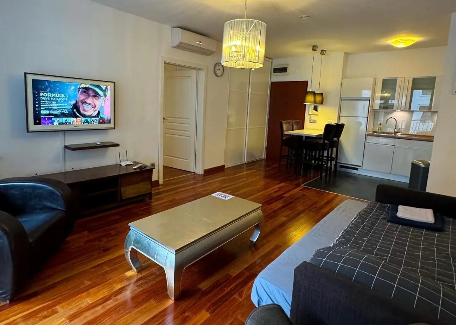 Midtown Apartments - Easy Check-In&Parking Budapest